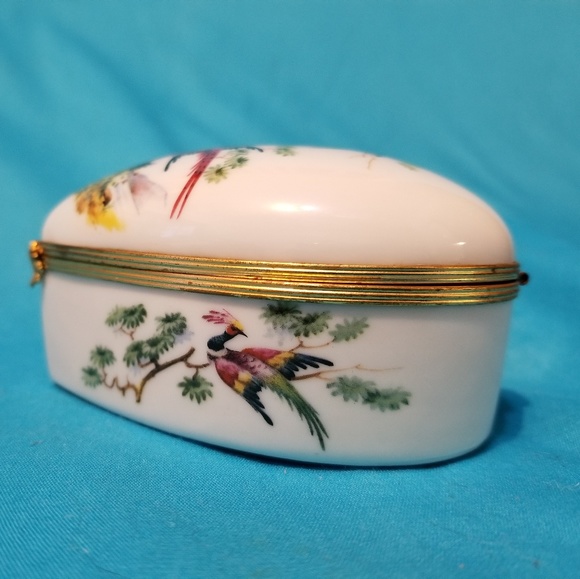 Vintage Limoges Heart Shaped Hinged Trinkebox - Picture 8 of 8